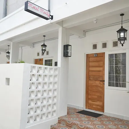 Motel Molly Boutique Rooms Seminyak Exterior photo