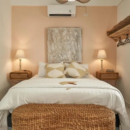 Motel Molly Boutique Rooms Seminyak Exterior photo